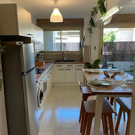 Appartement Centre De Les Pins 100m Plages Easy Check-in