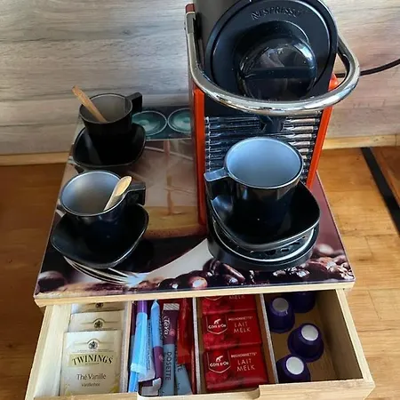 Centre De Les Pins 100m Plages Easy Check-in Apartment