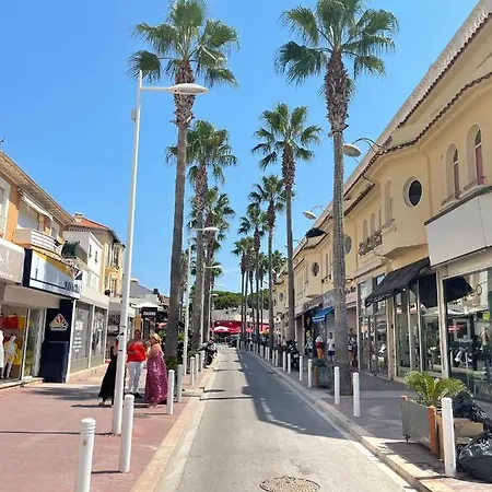 Centre De Les Pins 100m Plages Easy Check-in Apartment